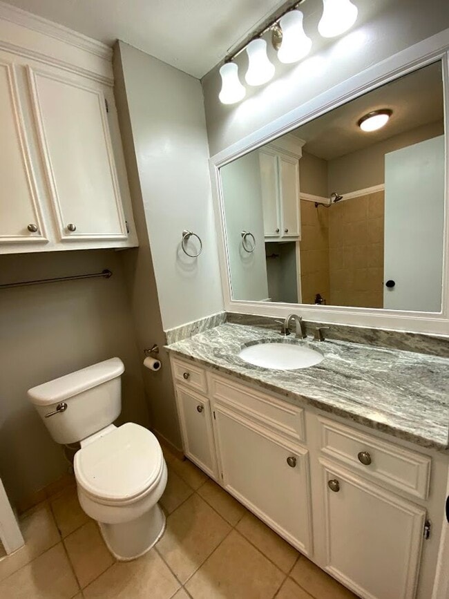 Building Photo - 3 Bedroom for Rent in Reservoir Brandon!