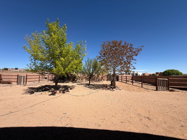 Building Photo - 4 Bedroom Single Story Custom Home Available In Rio Rancho Near Unser Blvd SE & Westside Blvd SE!