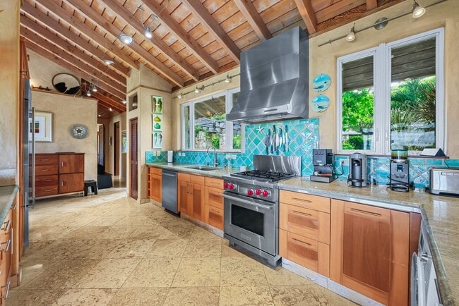 Building Photo - 160 Piialii Pl