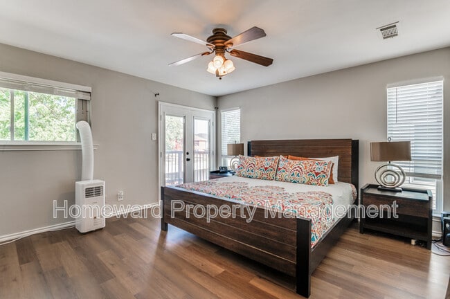 Building Photo - 552 Josephine St