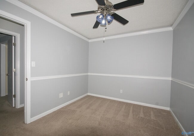 Building Photo - 215 Cypress Creek Dr