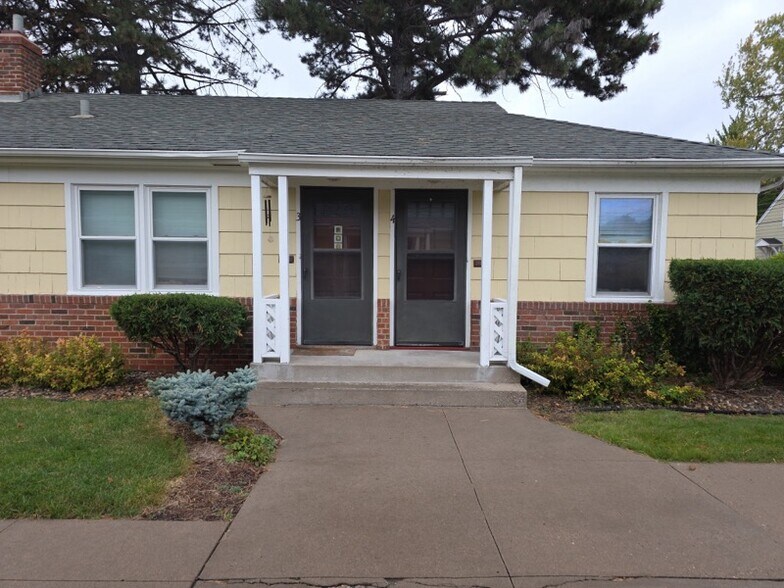 Building Photo - 656 Cleveland Ave S