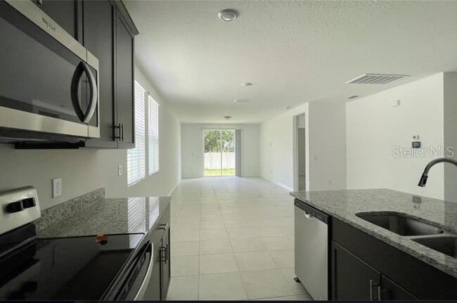 Building Photo - 3094 Laurel Oak Ln