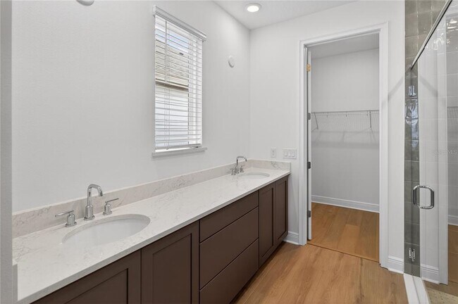 Building Photo - 2926 Sailhouse Dr