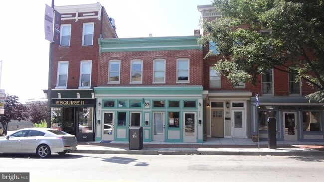 Building Photo - 765 Washington Blvd
