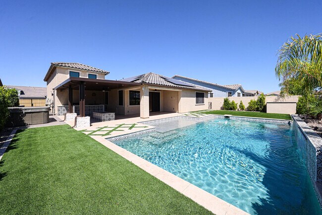 Building Photo - 25689 N 140th Ln