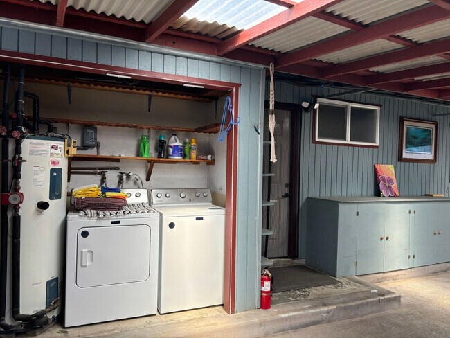 Building Photo - KONA1122