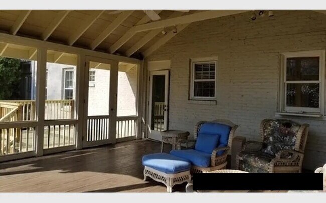 Building Photo - "Spacious 2600 Sq Ft Opportunity in Nashville's Prime Location!"