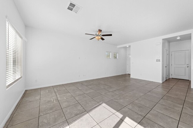 Building Photo - 10831 Lexus Ct