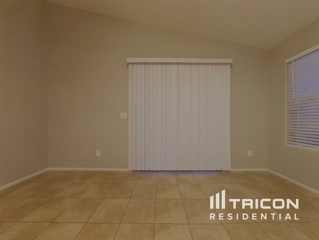 Building Photo - 16085 W Kendall St