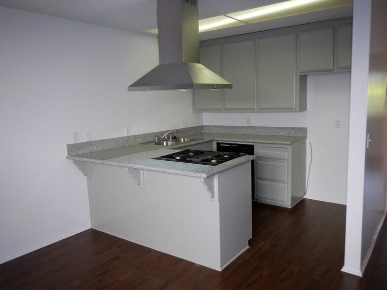 Remodeled Kitchen with Granite Counter Top - 16171 Ganges Lane #3, Huntington Beach, CA 92647