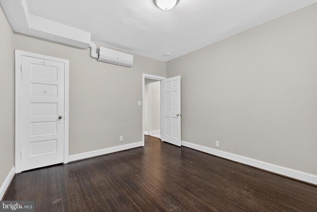 Building Photo - 46 Quincy Pl NE