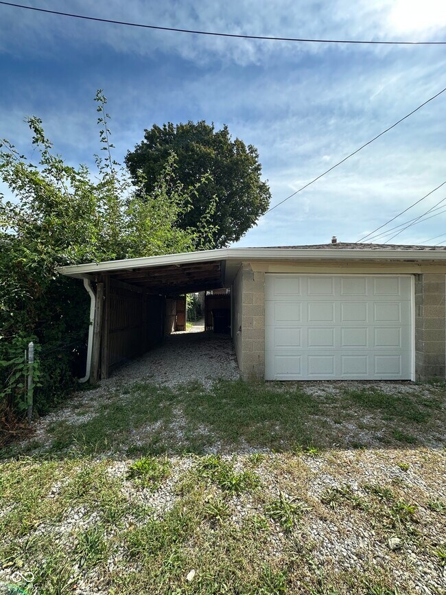 Building Photo - 84 S 6th Ave