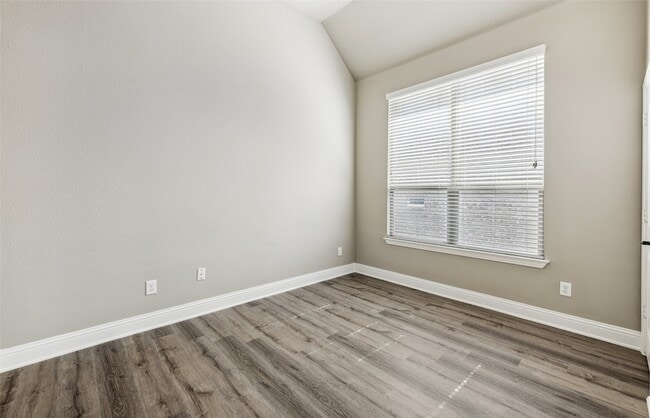 Building Photo - 16433 Stillhouse Hollow Ct