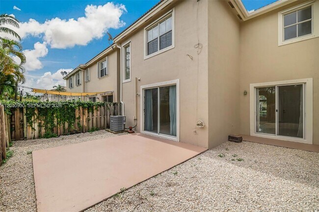 Building Photo - 12361 SW 123rd Terrace