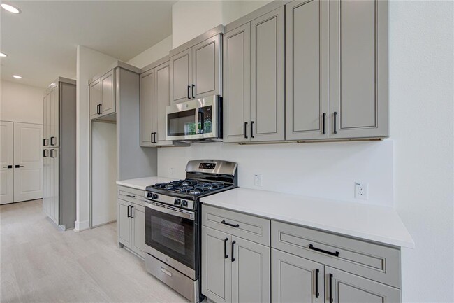 Building Photo - 4336 Avron Drive