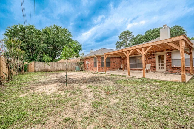 Building Photo - 22319 Rangeview Dr