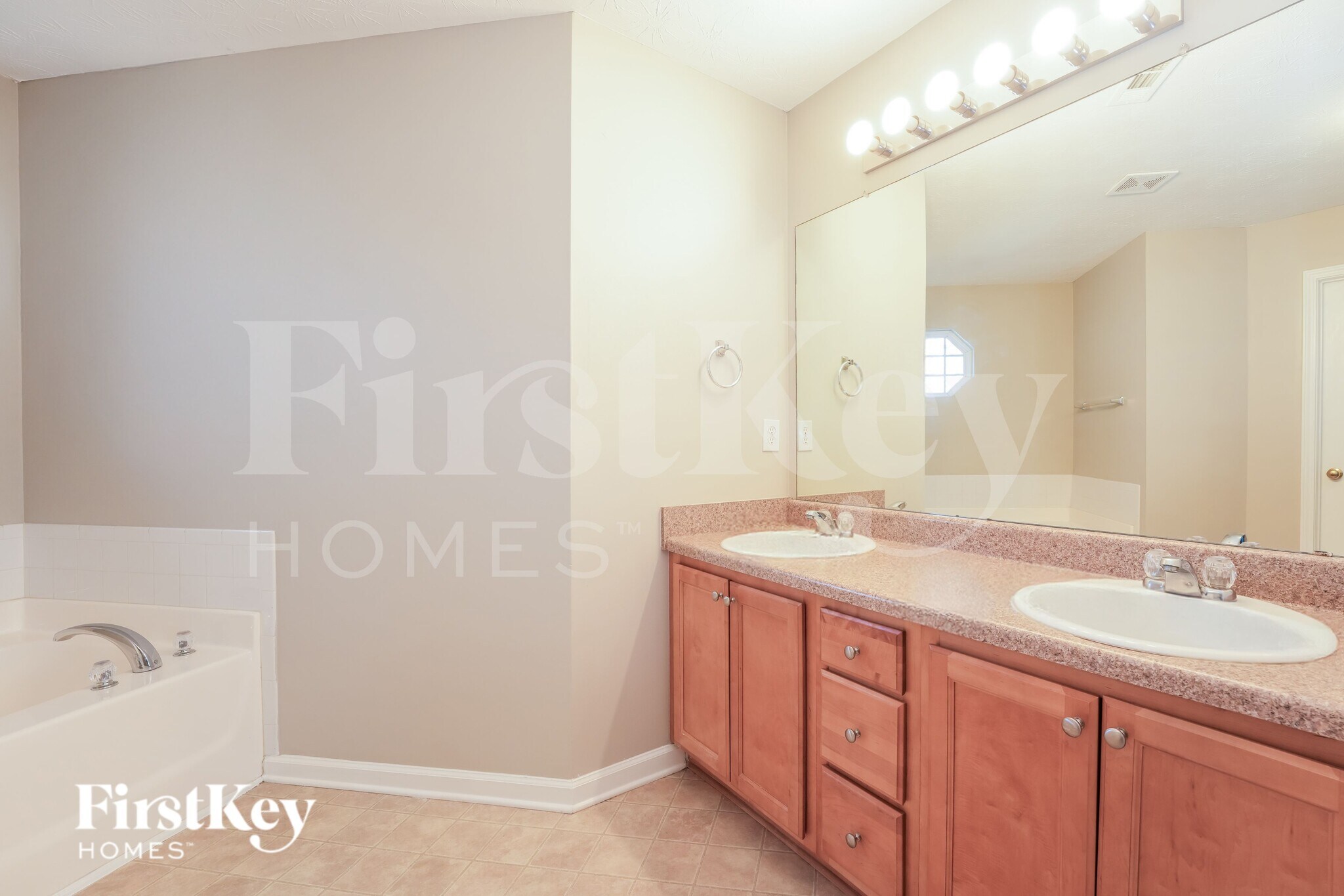 Building Photo - 5435 Yellow Pine Dr