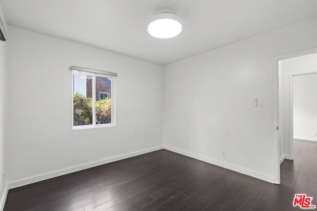 Building Photo - 1434 24th St
