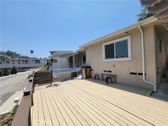 Building Photo - 2511 Florentina Ave