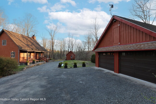 Building Photo - 67 Breezy Hill Rd