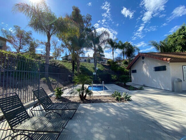 Building Photo - 2872 Andover Ave