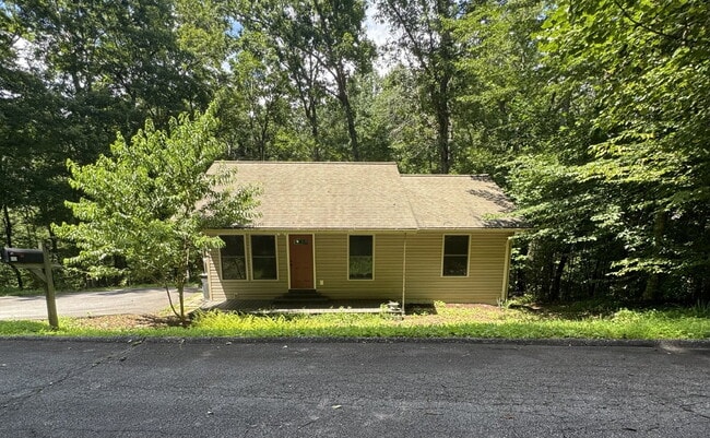 Primary Photo - 46 Madison Heights Dr