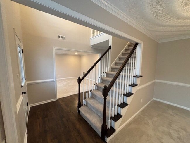 Building Photo - Cypress Point