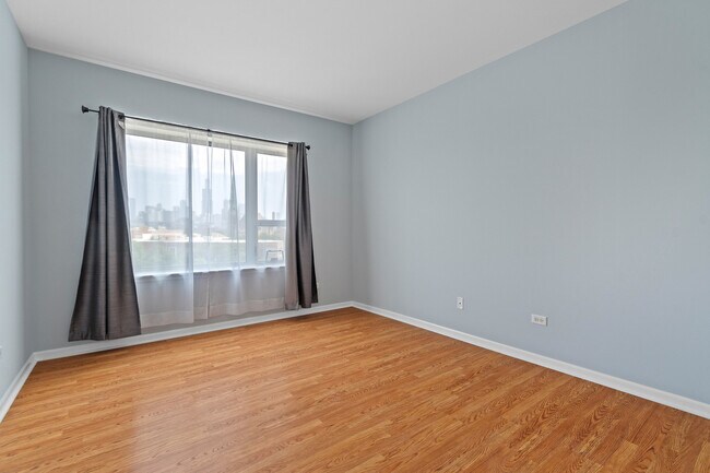 Building Photo - 100 N Hermitage Ave