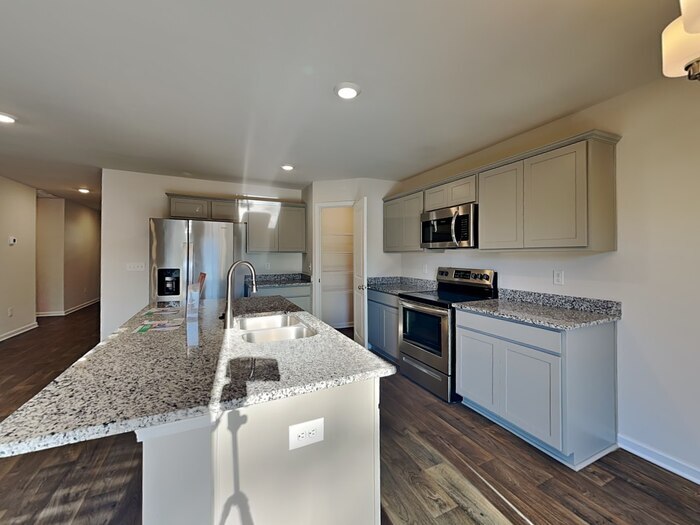 Building Photo - 1646 Commendable Ct