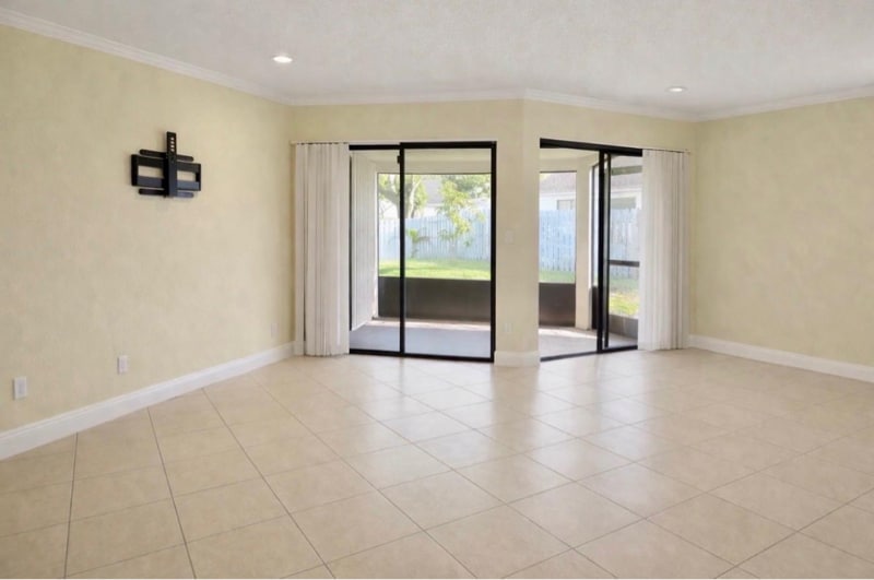 Building Photo - 9616 Golf State Park Way