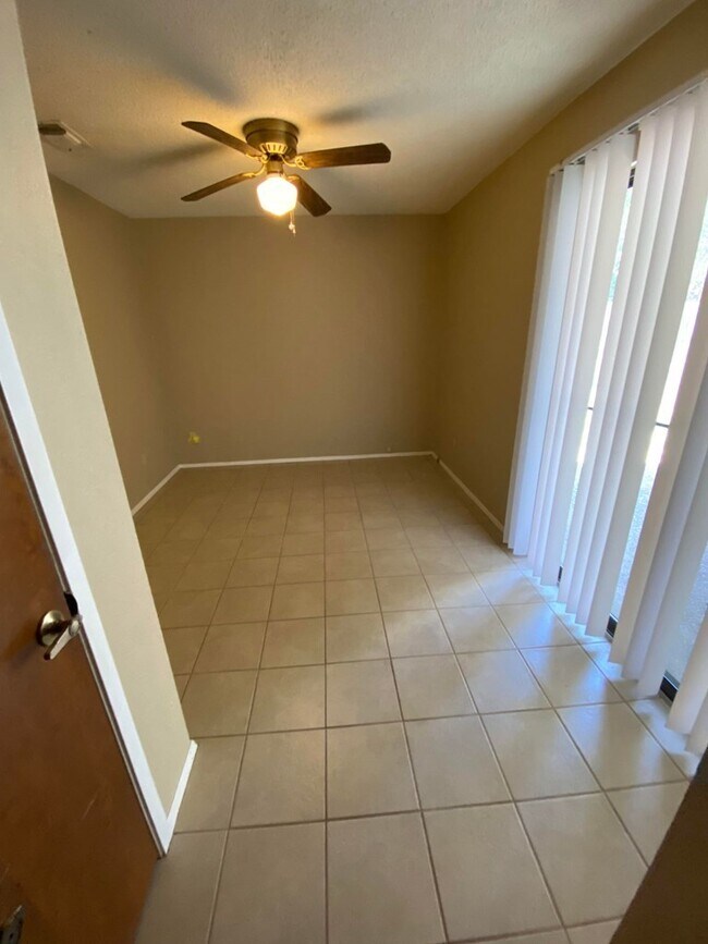 Building Photo - 1800 West Ln