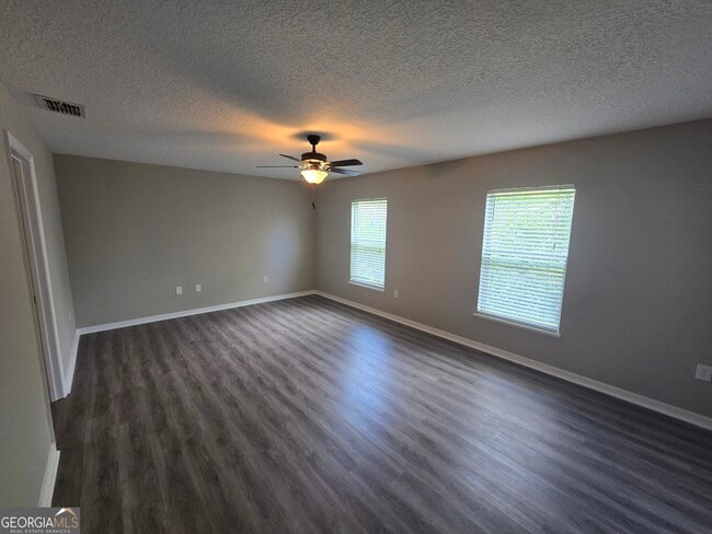 Building Photo - 405 Brooklet Cir