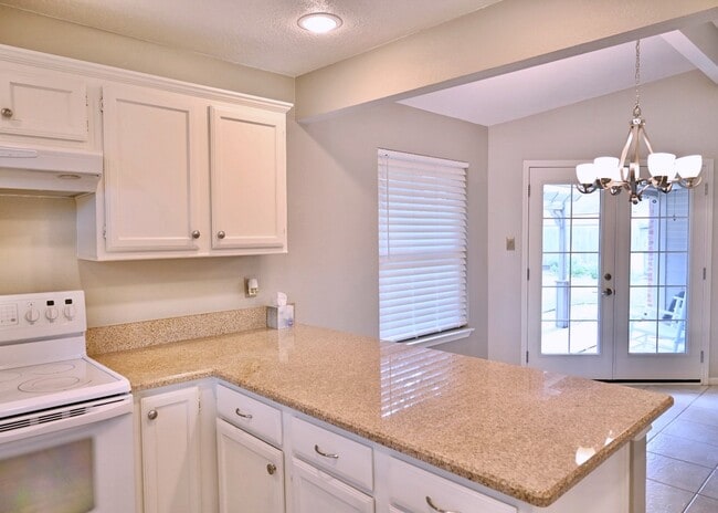 Building Photo - 10207 Wayward Wind Ln