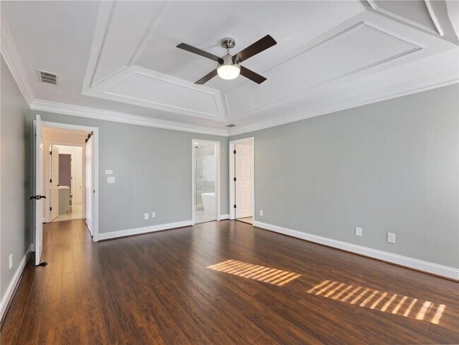 Building Photo - 3965 Hamilton View Way NE