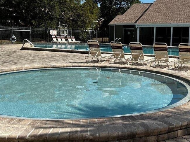 Building Photo - 6020 Peregrine Ave