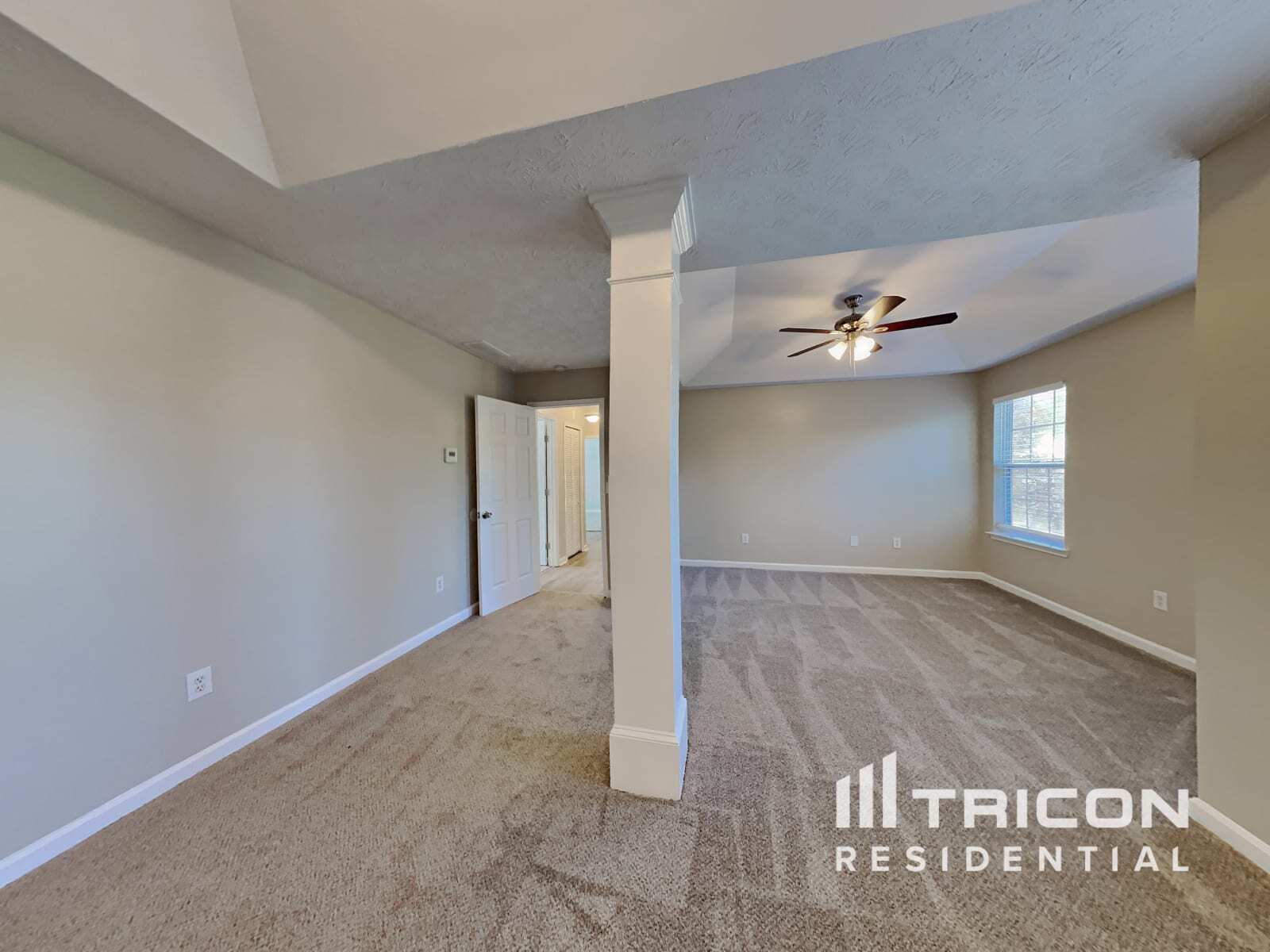 Building Photo - 203 Woodcreek Way