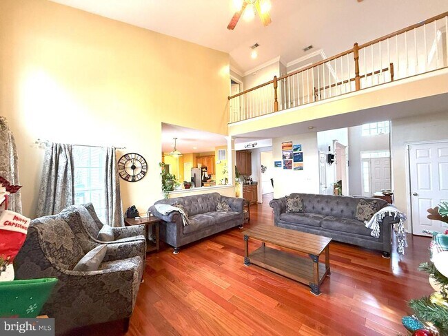 Building Photo - 18416 Beechnut Way