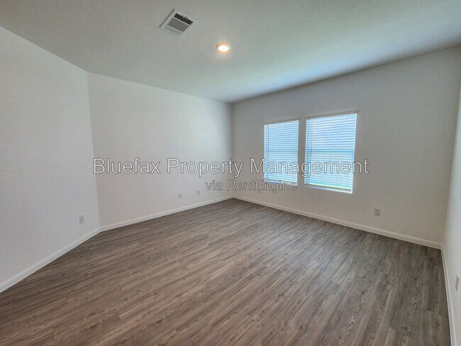 Building Photo - 13907 Sickle Rdg