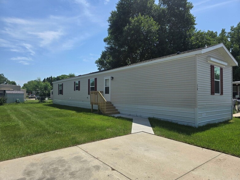 Building Photo - 119 Georgia St