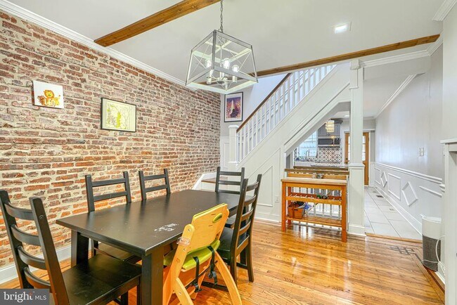 Building Photo - 3436 Elm Ave