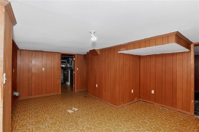 Building Photo - 4897 Lou Ivy Rd