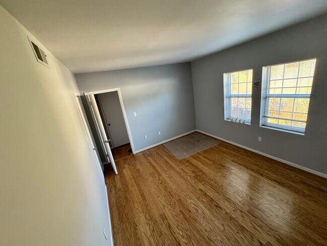 Building Photo - 1728 N. Rhodes St.