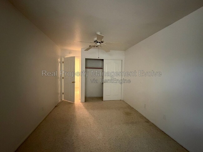 Building Photo - 2227 E Edna Ave