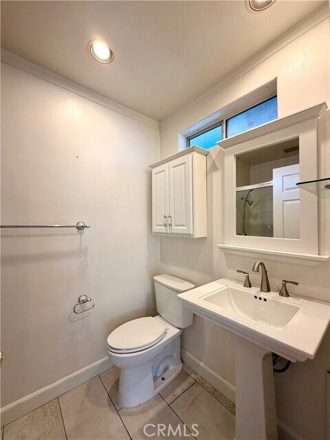 Building Photo - 1429 Underhill Terrace