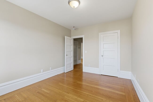 Building Photo - San Francisco Charm with Modern Upgrades