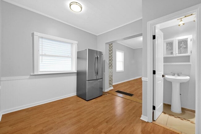 Building Photo - 342-344 East Morrill Avenue