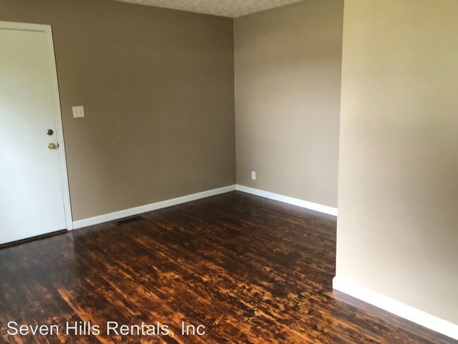 Building Photo - 1027 W Main St