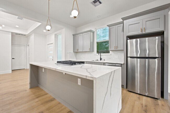 Building Photo - 4217 Hare St