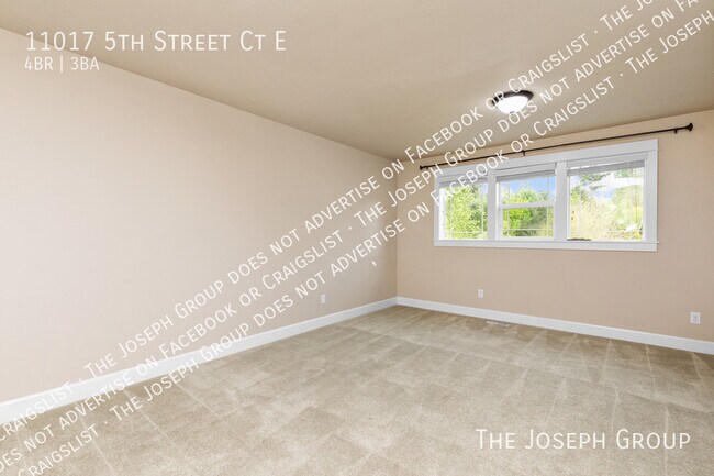Building Photo - 11017 5th St Ct E